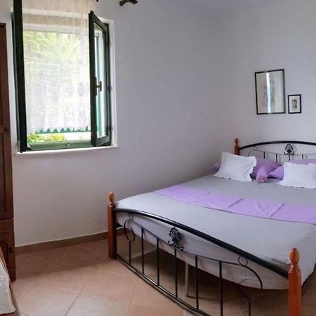 Holiday House Jakov Gdinj المظهر الخارجي الصورة